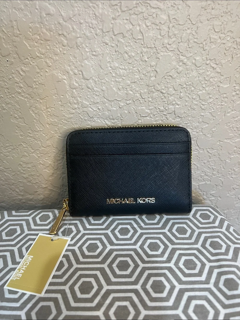 MICHAEL Michael Kors compact zip